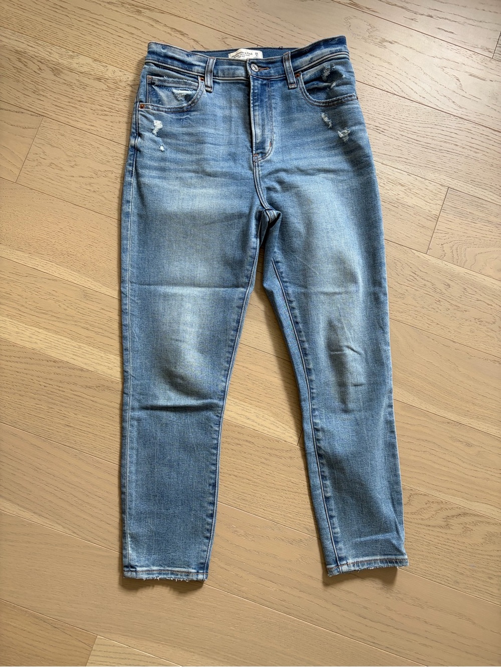 Abercrombie & Fitch The Super Skinny Ankle High Rise